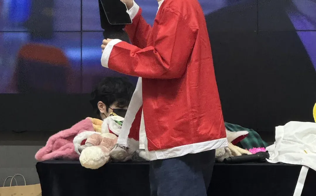 出金韩彬写真➕小卡