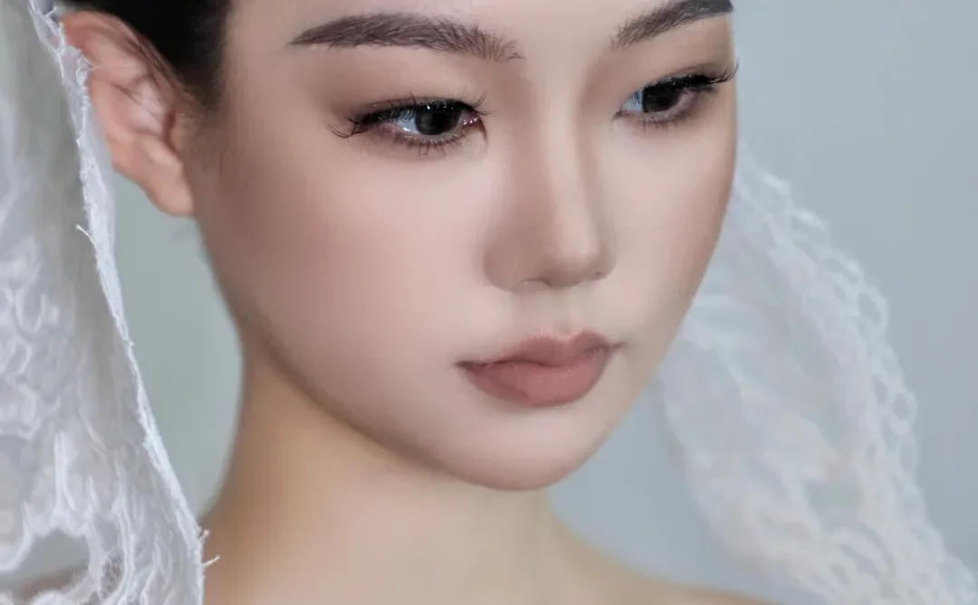 第一次尝试妆面模特