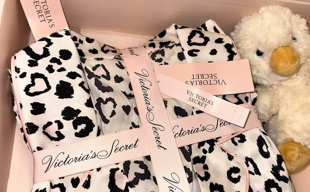 诡秘送的维密睡衣太美了