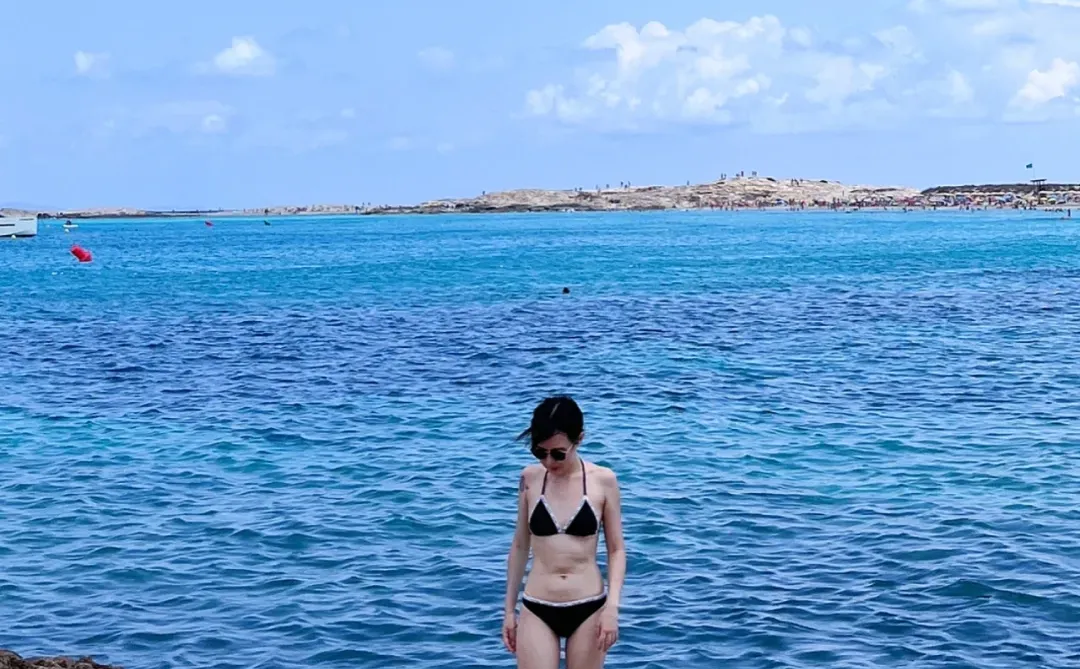 穿衣自由｜女孩子要大胆的穿比基尼👙