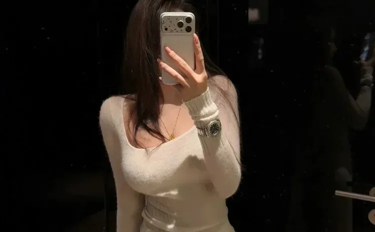 纯欲白针织衫，把温柔焊在身上✨