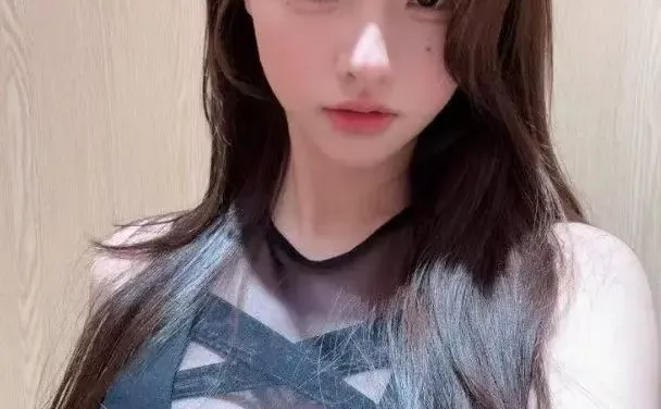 性感纯欲交叉内衣-聚拢显大文胸来啦