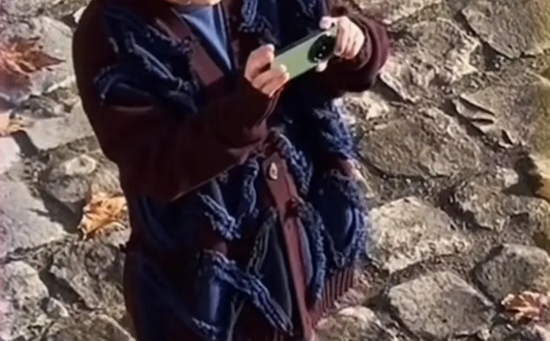 张信哲家的太太们必须具备…