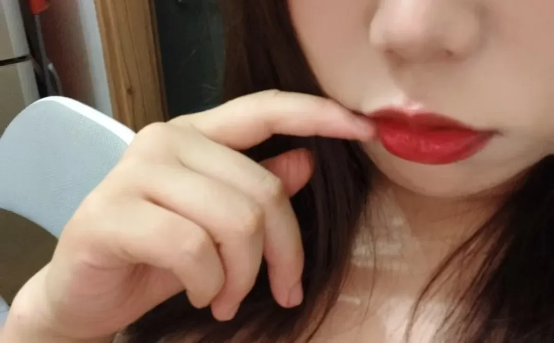 变成一对会说话的眼睛