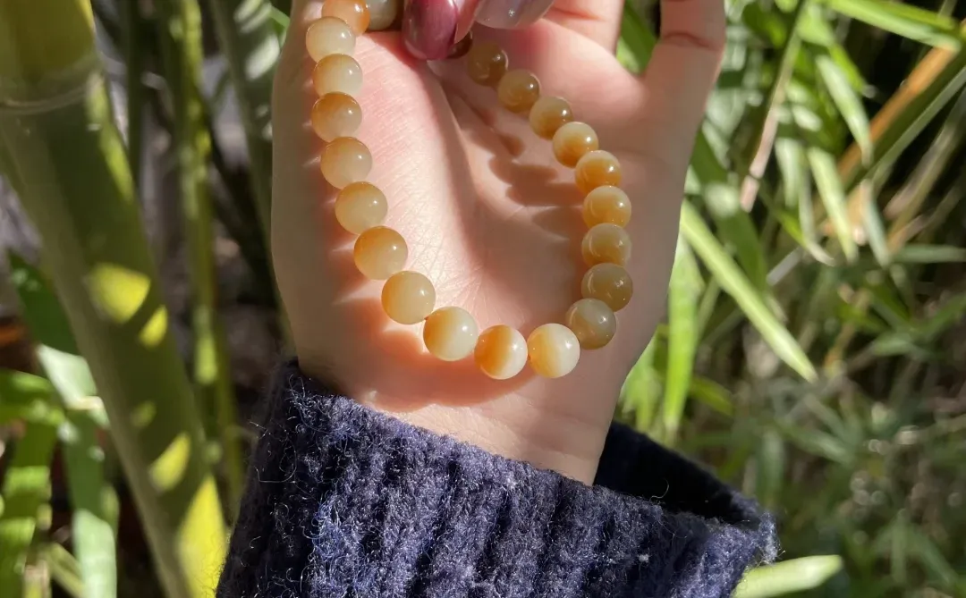 腕间鸿运 玉生财气