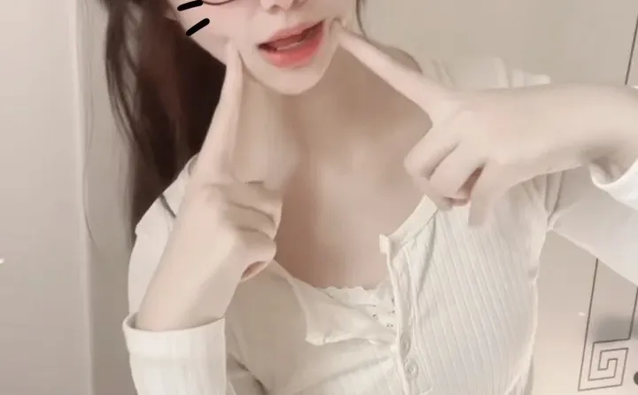 你美目如当年 就转我心间