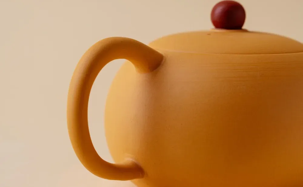 黄段泥里养出的，是茶汤也是岁月