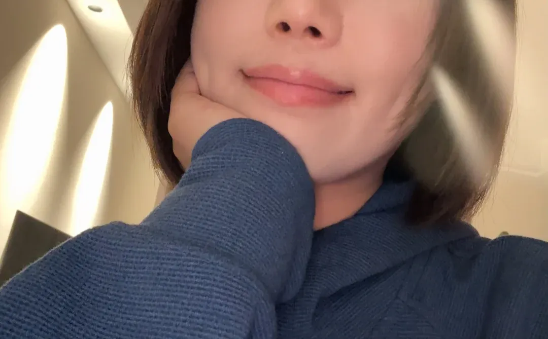 眼神已逐渐变得迷离