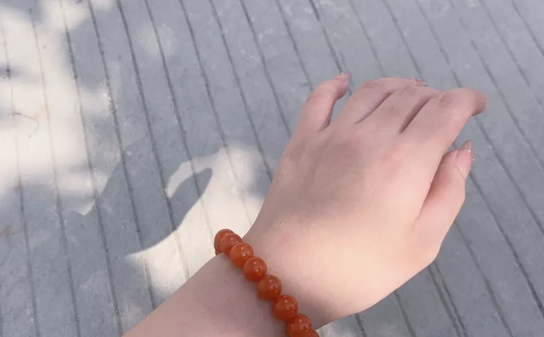 到底是什么南红在太阳底下熠熠生辉？