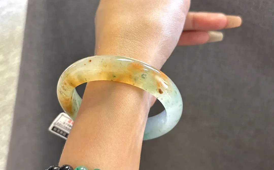 腕间的奢华诗意｜种水界的艺术孤品狂想💛🧡