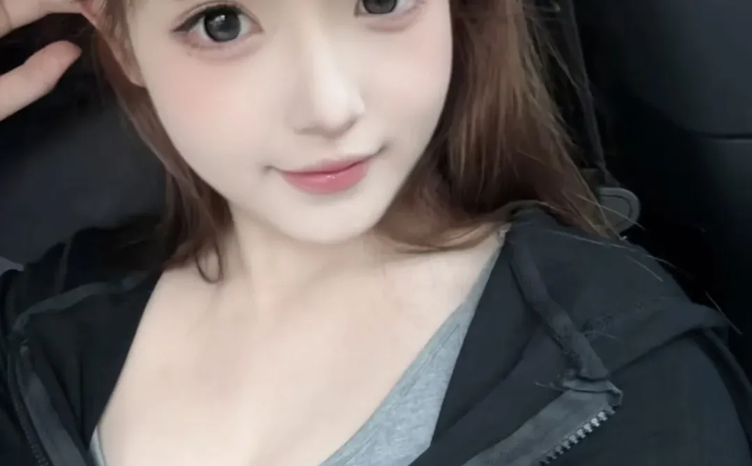 萌妹变御姐 手拿把掐