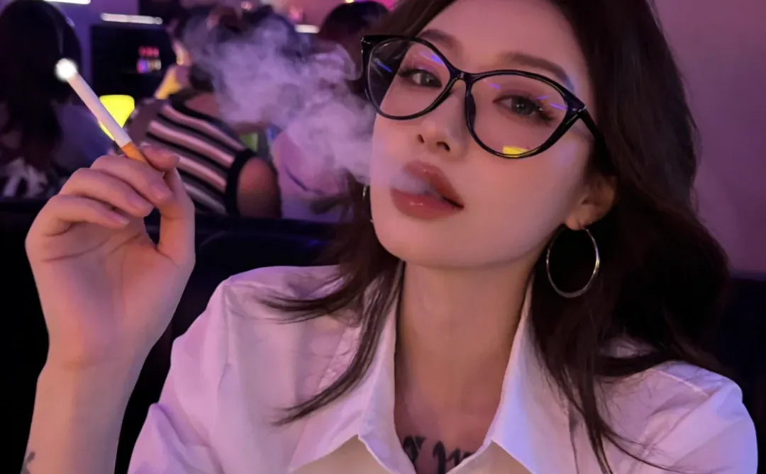 你不喜欢我 你女朋友就不一定了