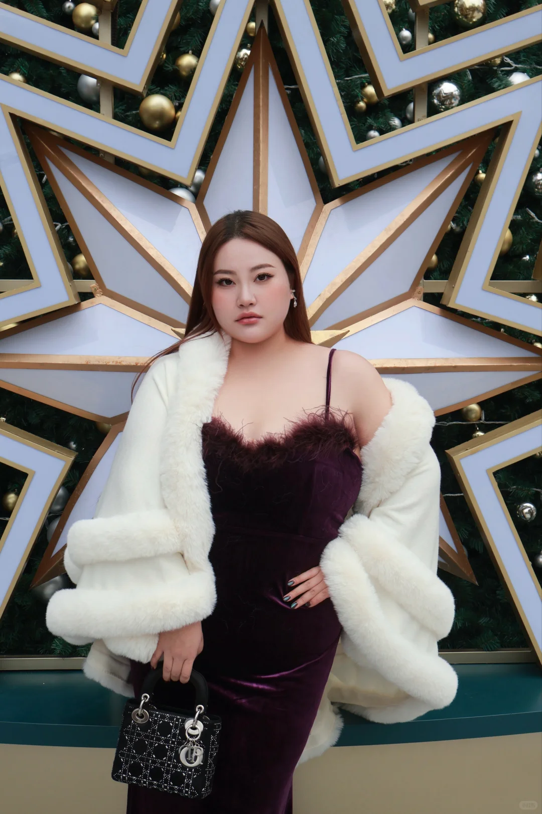 220斤大码女生也可以尝试性感小妈风