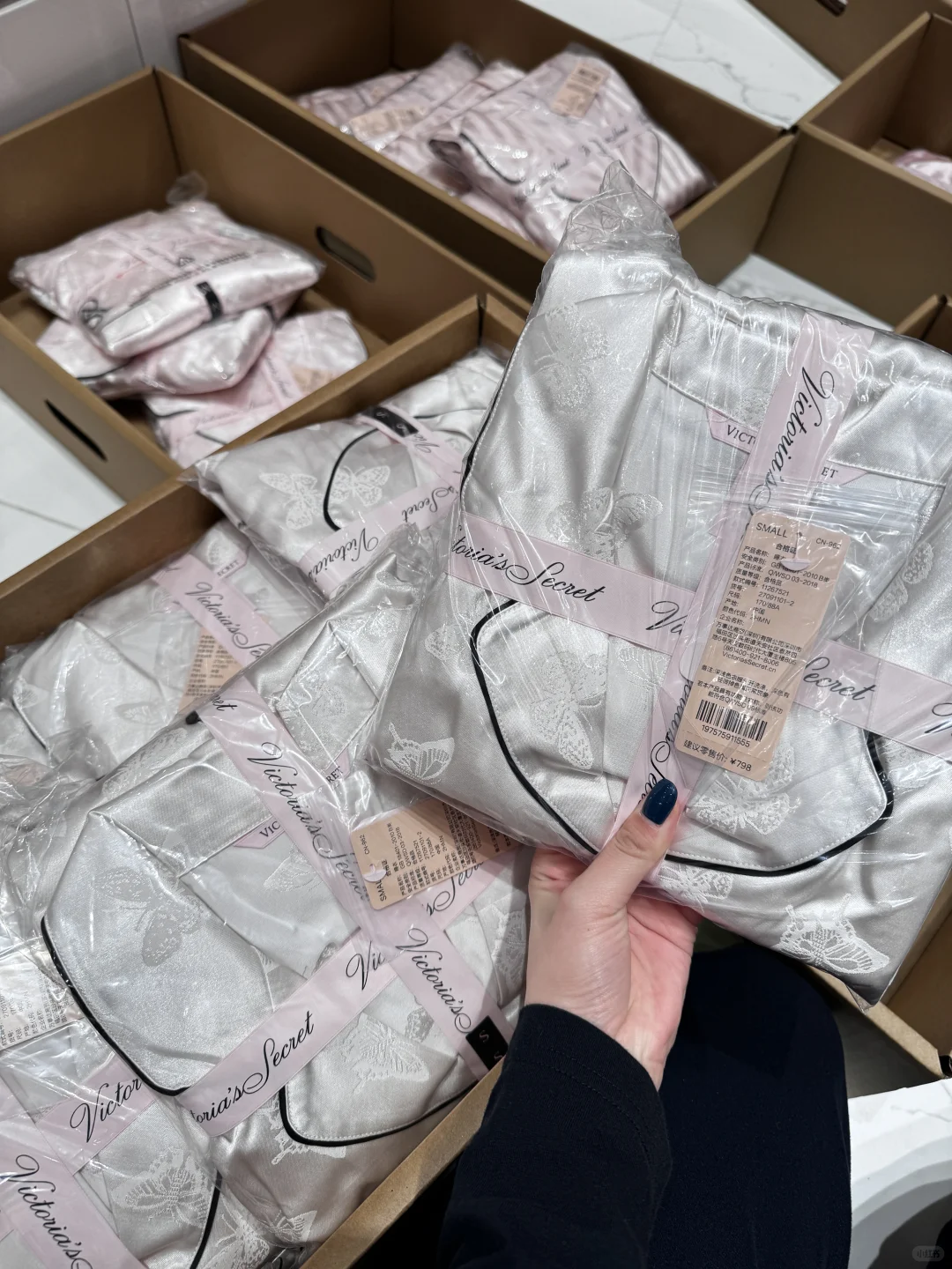 维密新款到货 ！✨优雅登场，惊艳绽放💖