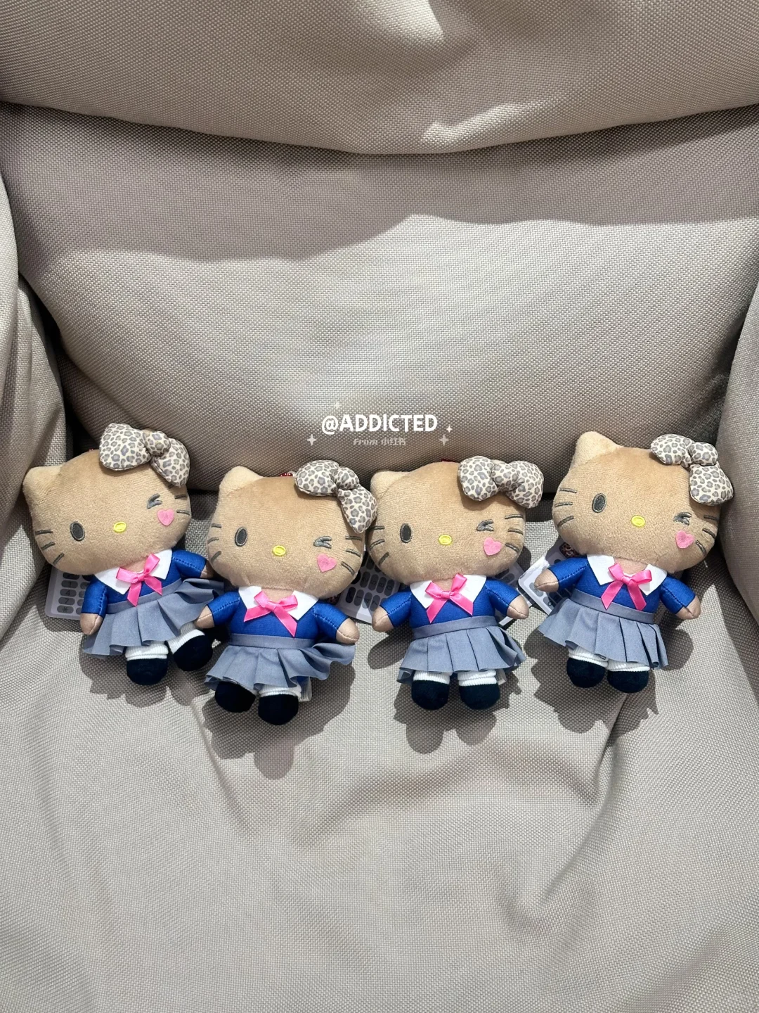 福利款·豹纹黑皮kitty挂件·平成辣妹制服～