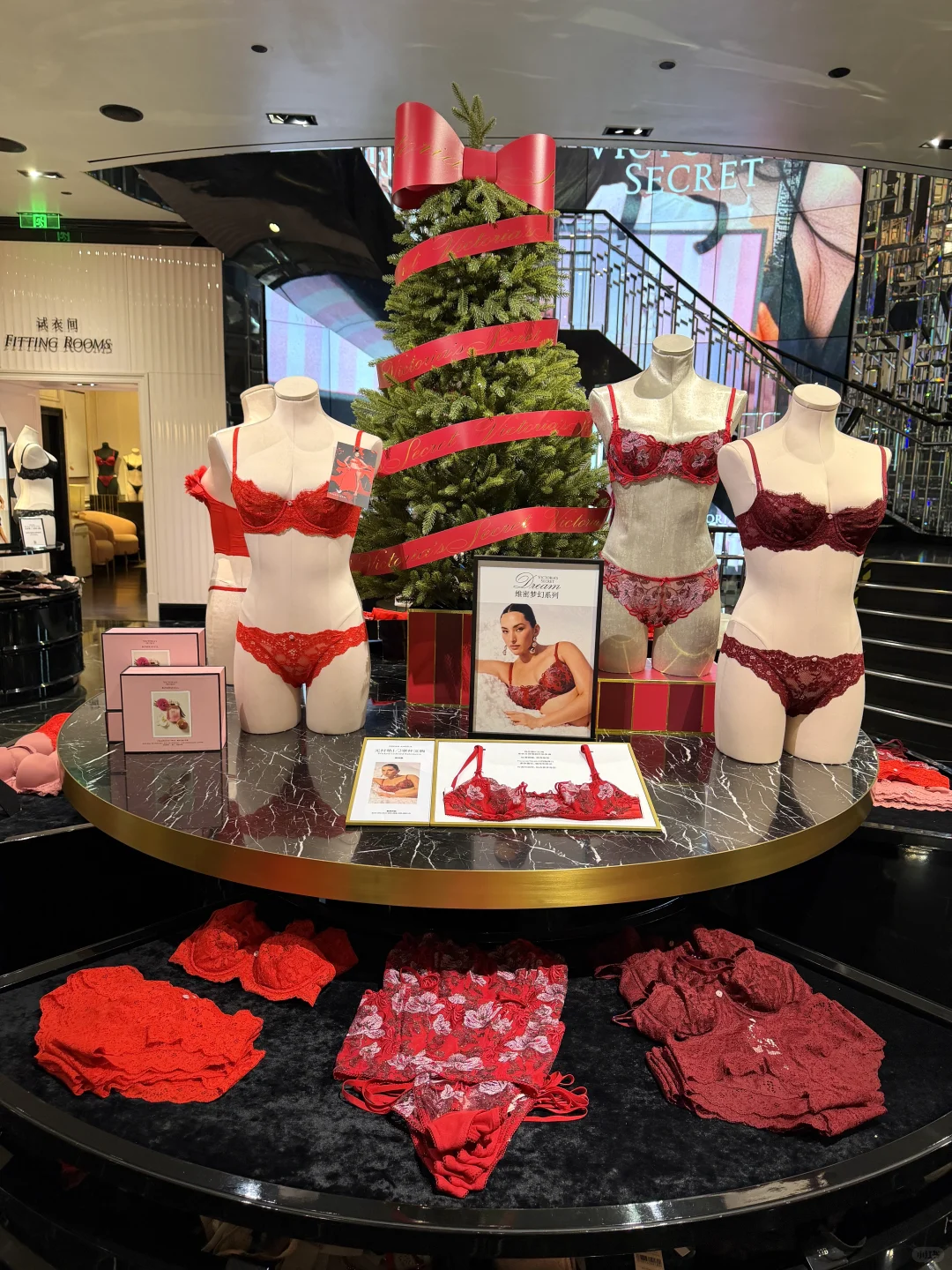 维密年终惊喜活动终于来了！！太好买了...