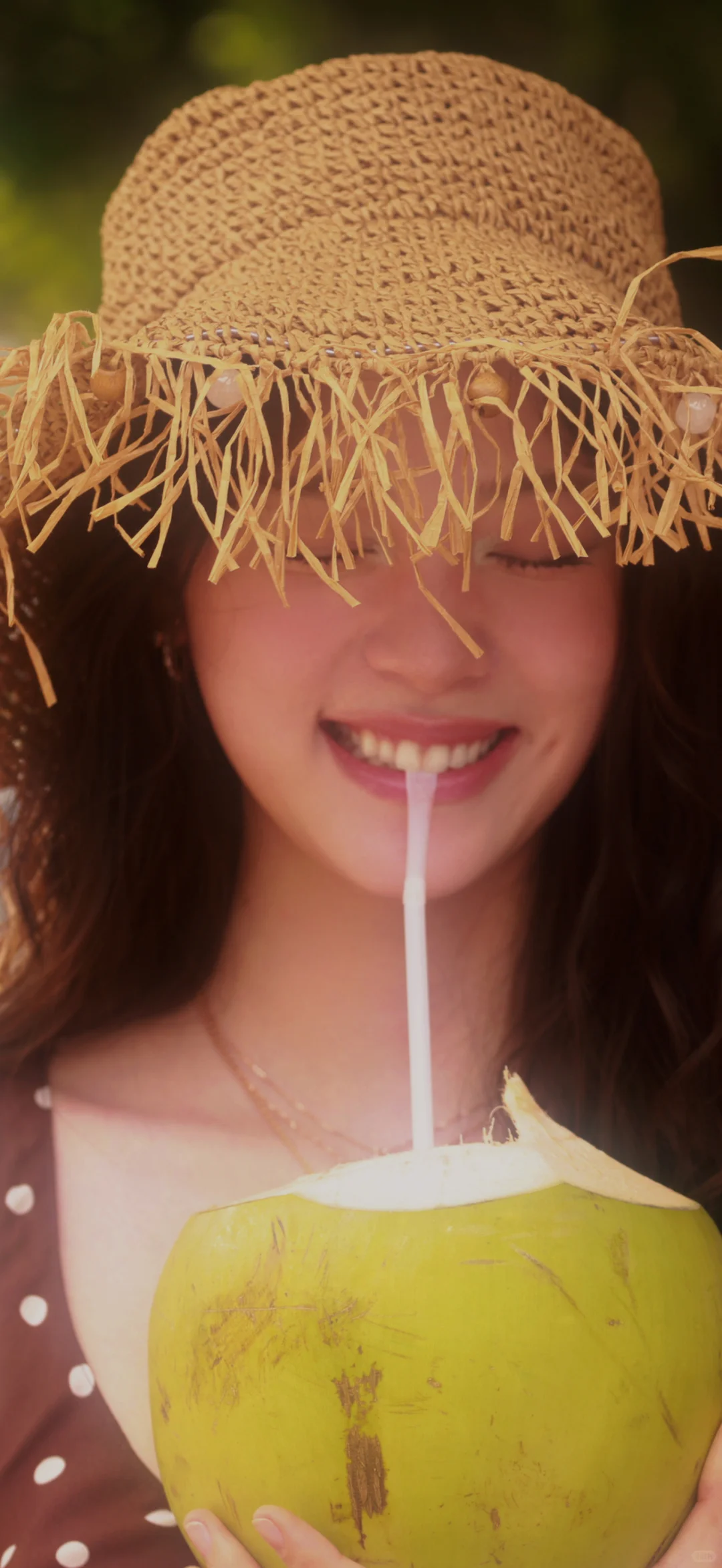 欧阳娜娜海边泳衣写真壁纸