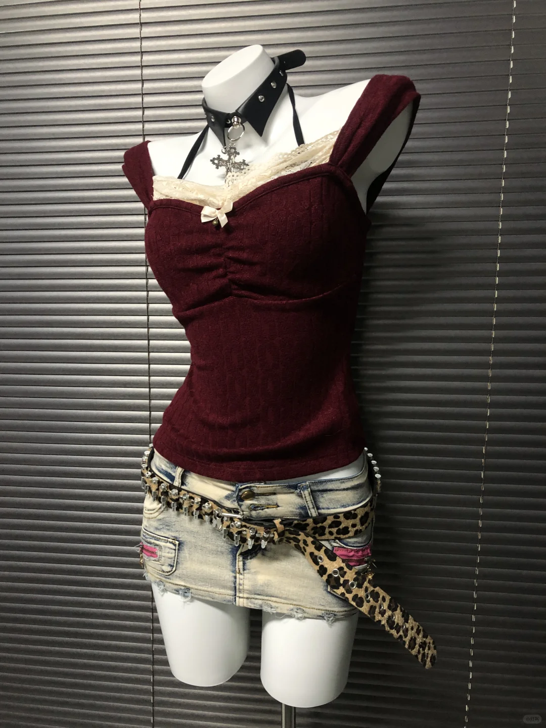 千禧辣妹y2k亚比穿搭📷酒红色蕾丝针织吊带