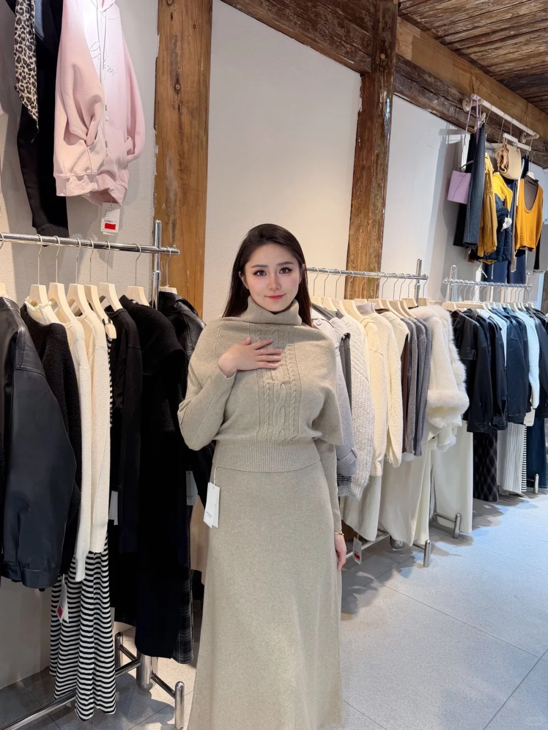 昆明99元自助女装！月薪三千也可以穿衣自由