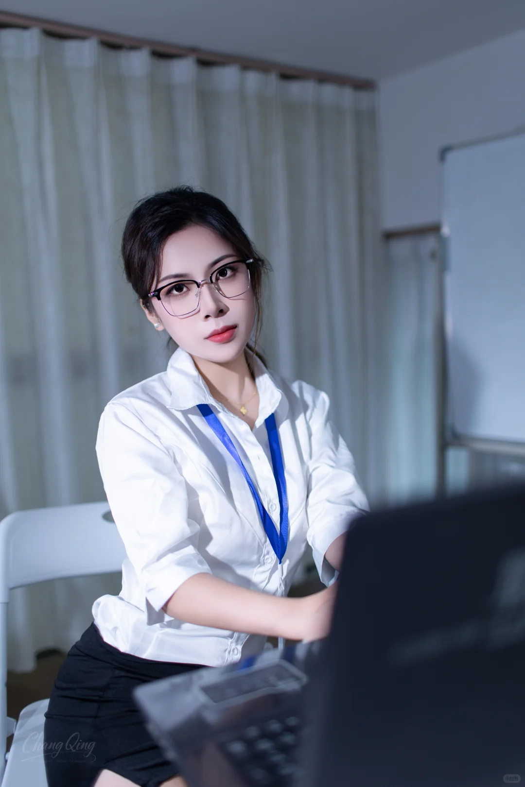 办公室海妖风御姐，一键解锁气质 buff💼