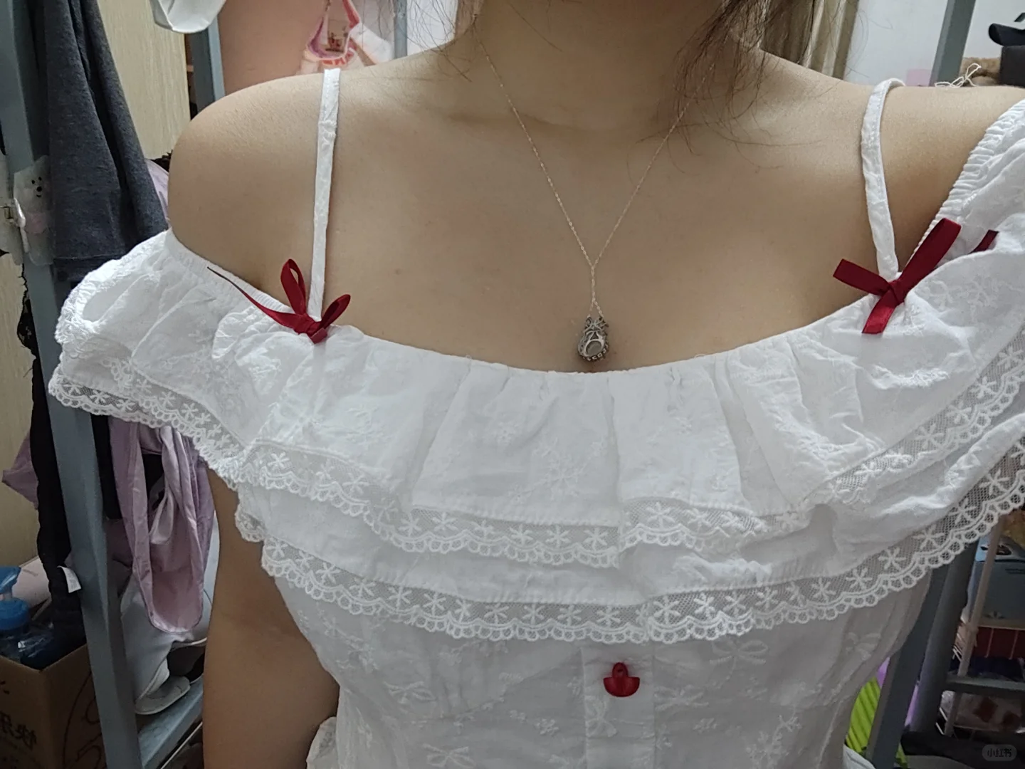 原相机试穿三个内衣