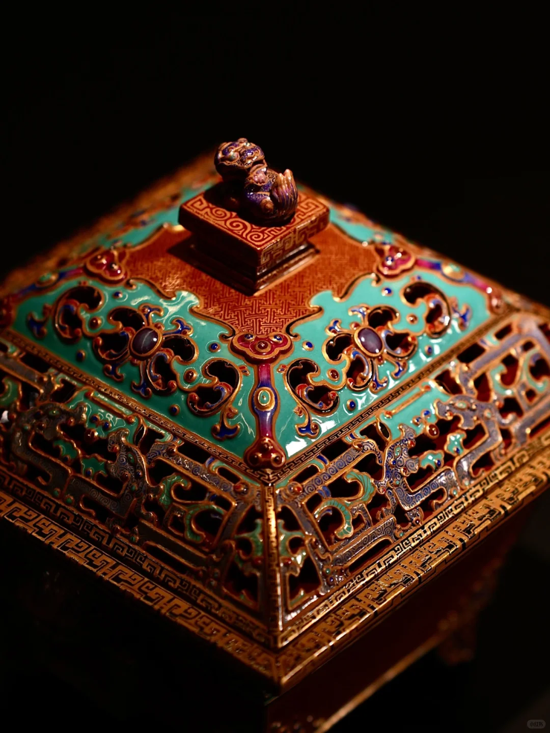 被故宫馆藏级的当代瓷器作品长什么样❓