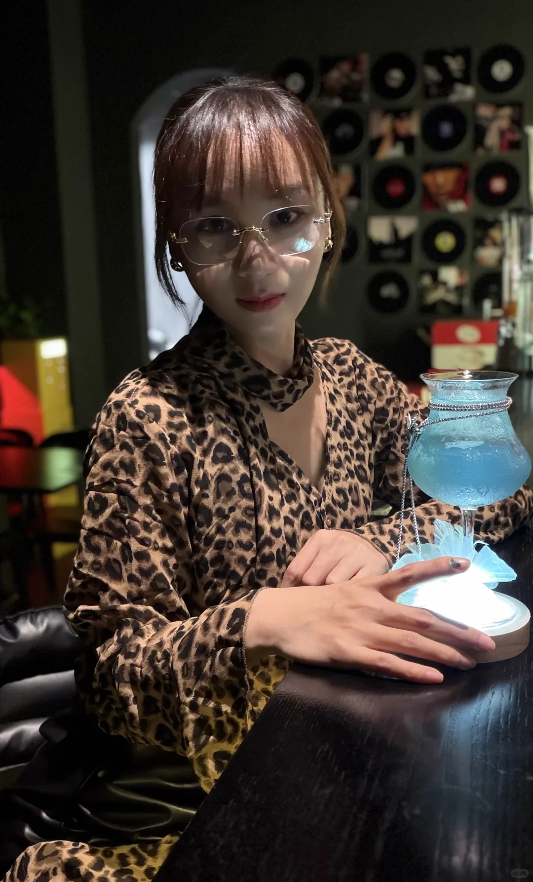 双鱼姐姐禁欲御姐风