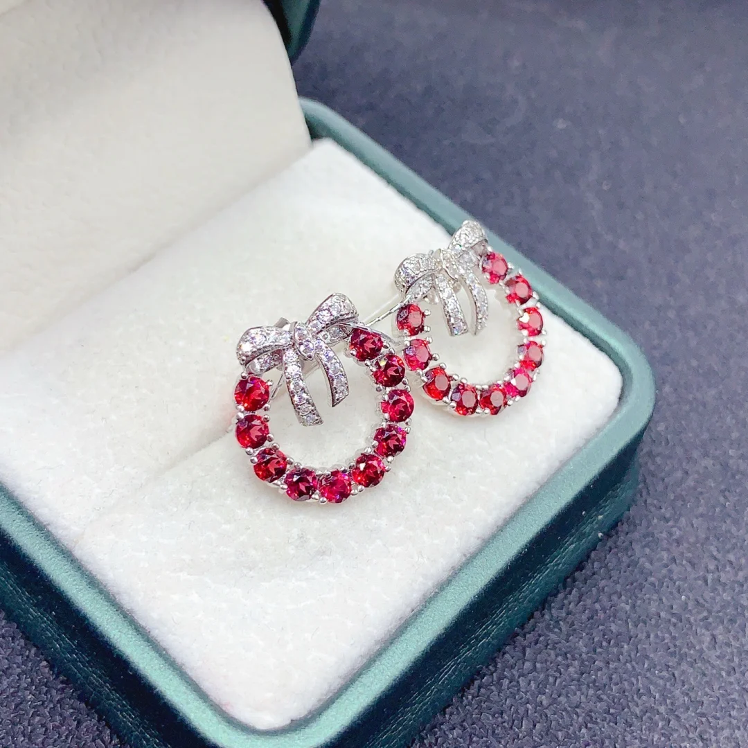 超美！镁铝石榴石耳钉，优雅与魅力的完美融合