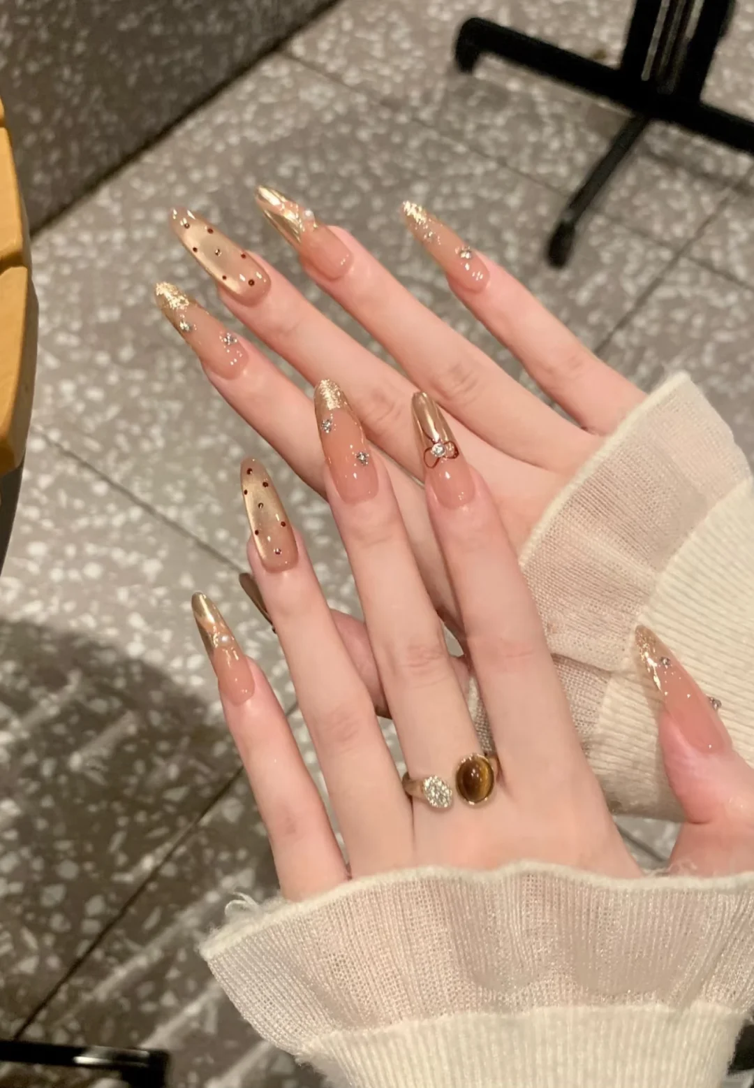 冬日纯欲天花板美甲❄️ 软fufu氛围感拉满