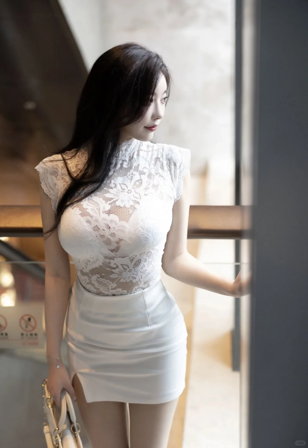 白色蕾丝-端庄与纯欲的层次感