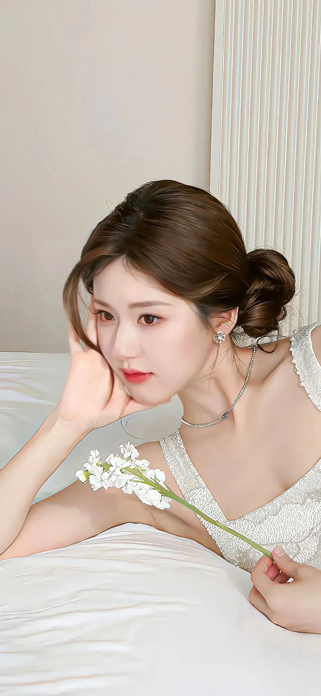 𝗦𝗛𝗔𝗥𝗘 全屏壁纸| 宝藏女孩赵露思