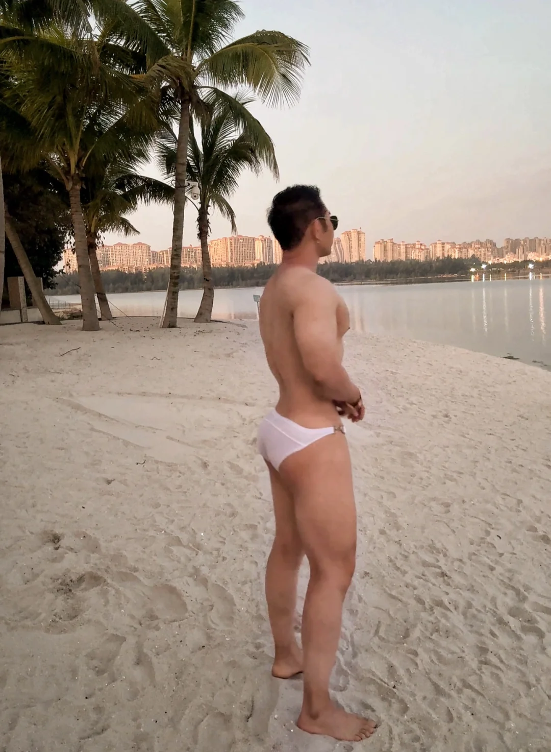 我身材这么好 不这么穿可惜哎