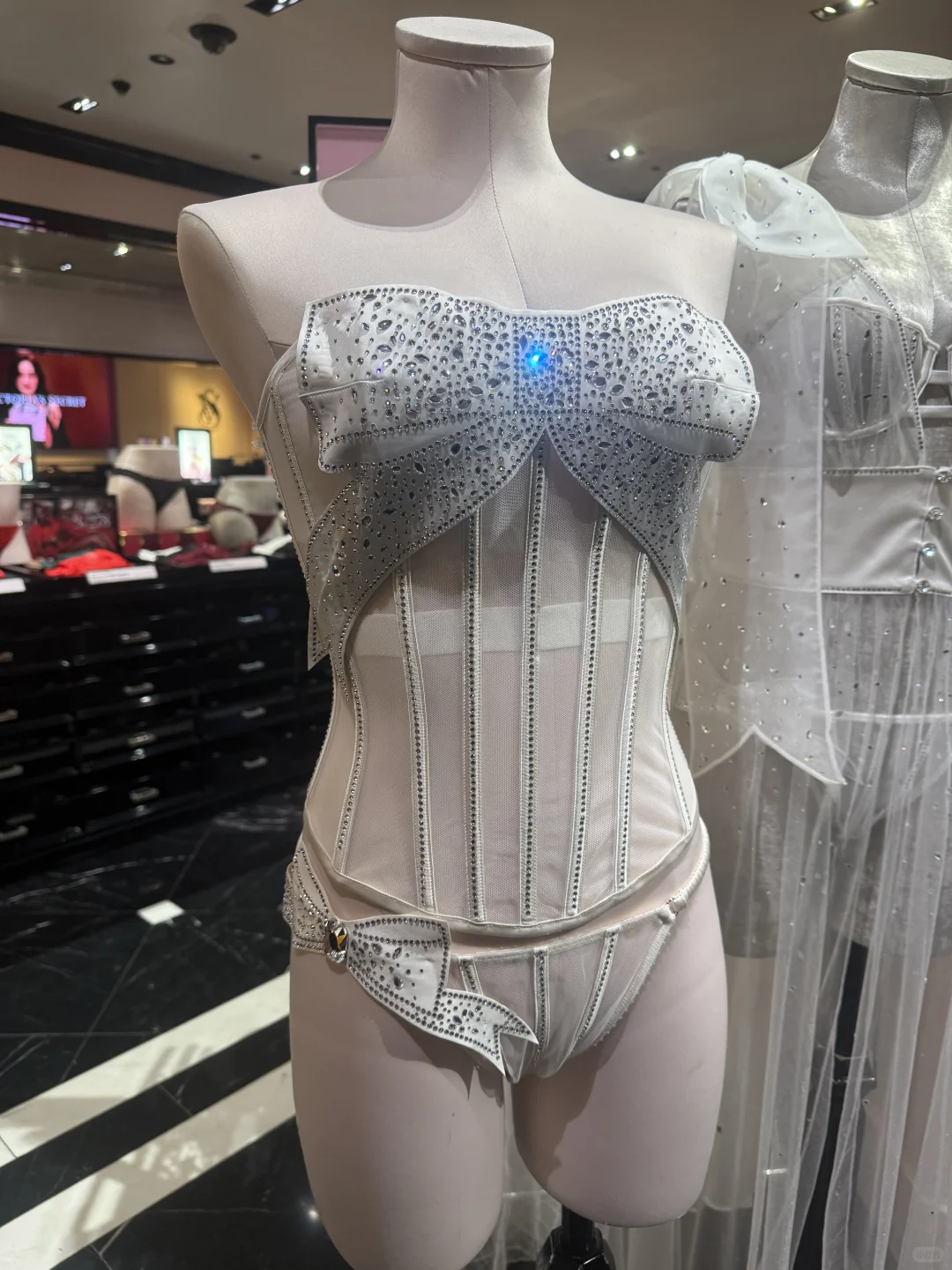 维密 | 2025秀款、新品、高定、限量款