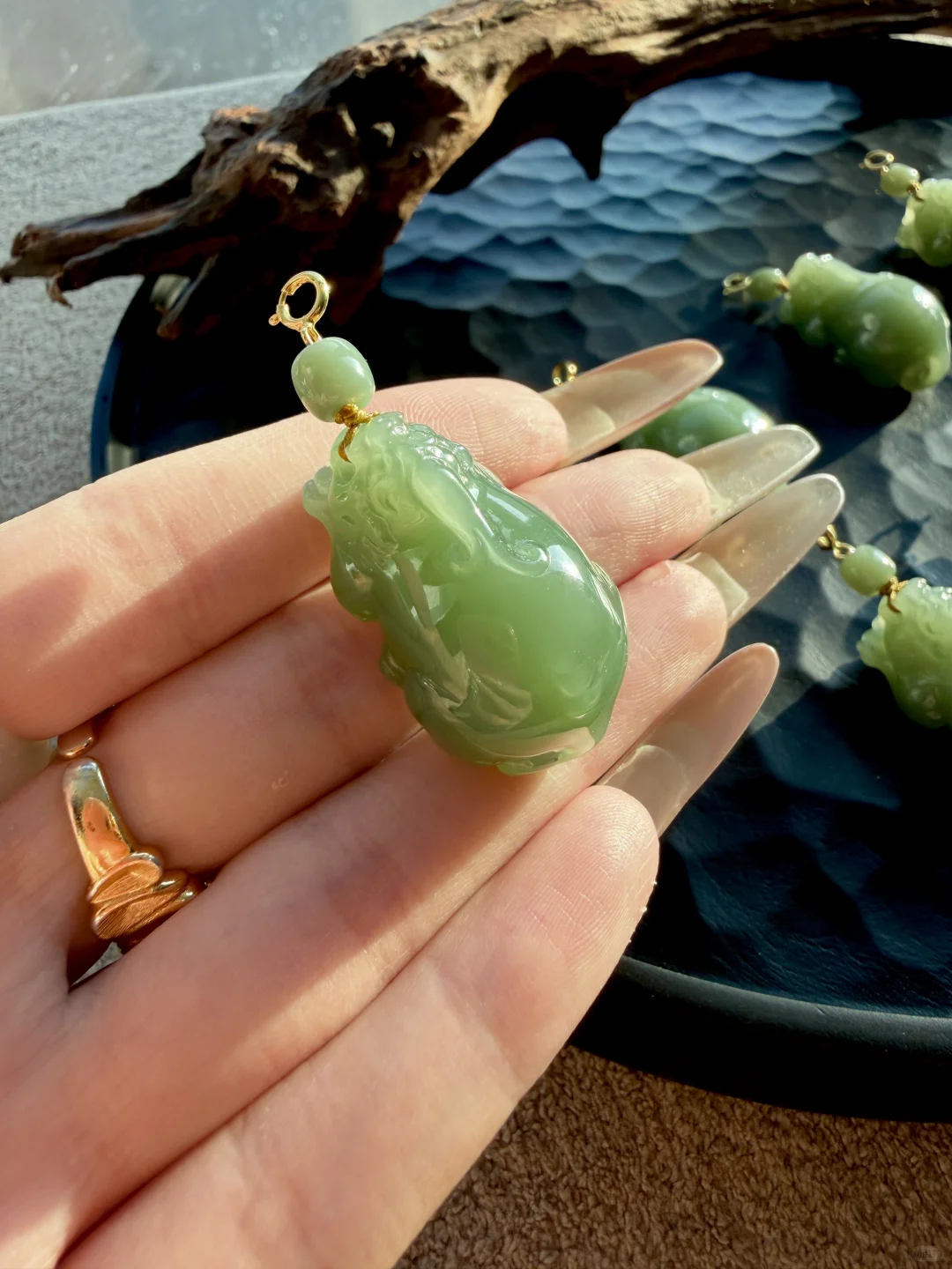 光影藏福｜猫眼粉青貔貅，把温柔与财气戴身上