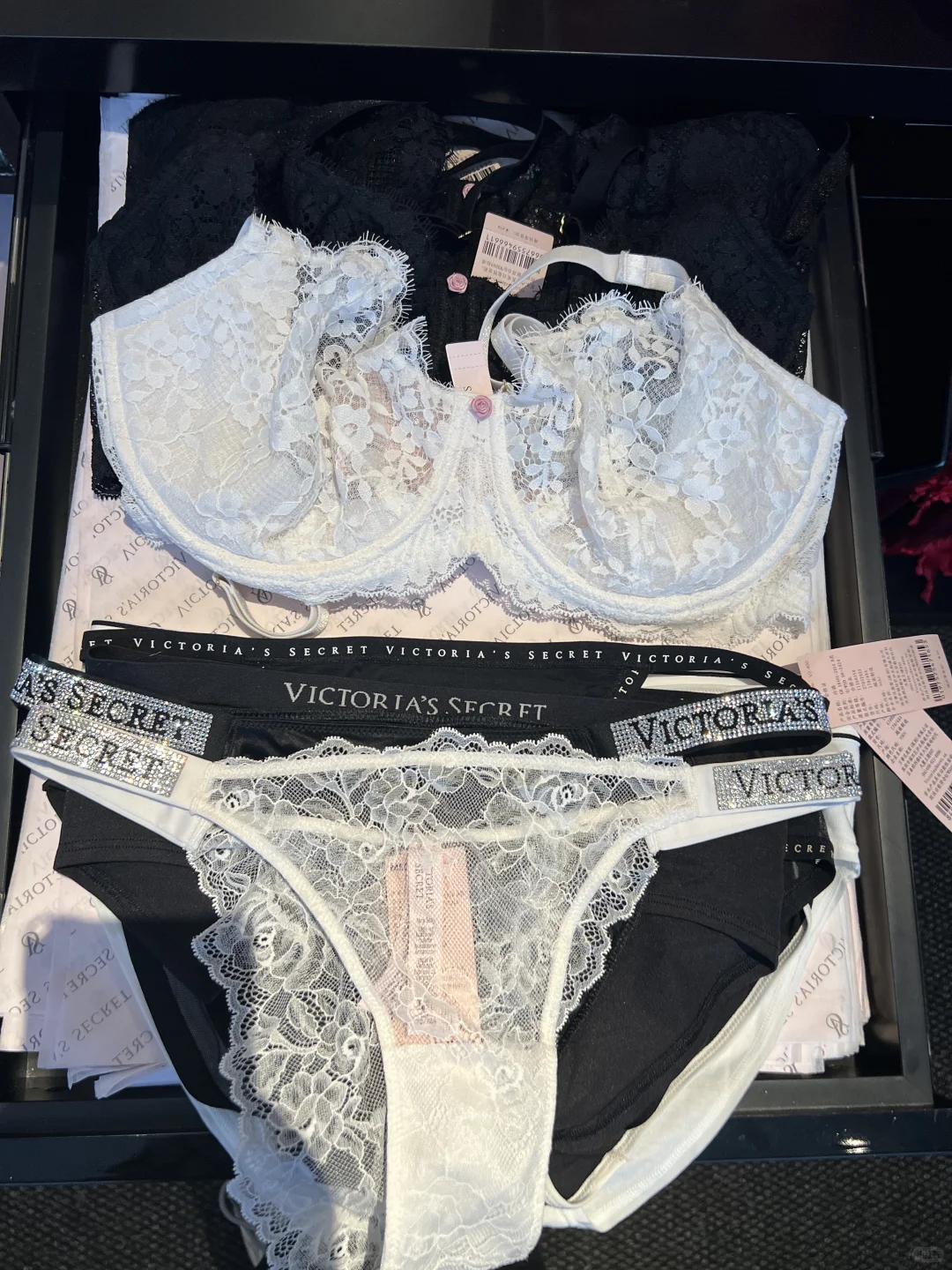 维密 | 开启圣诞🎄惊喜十二日