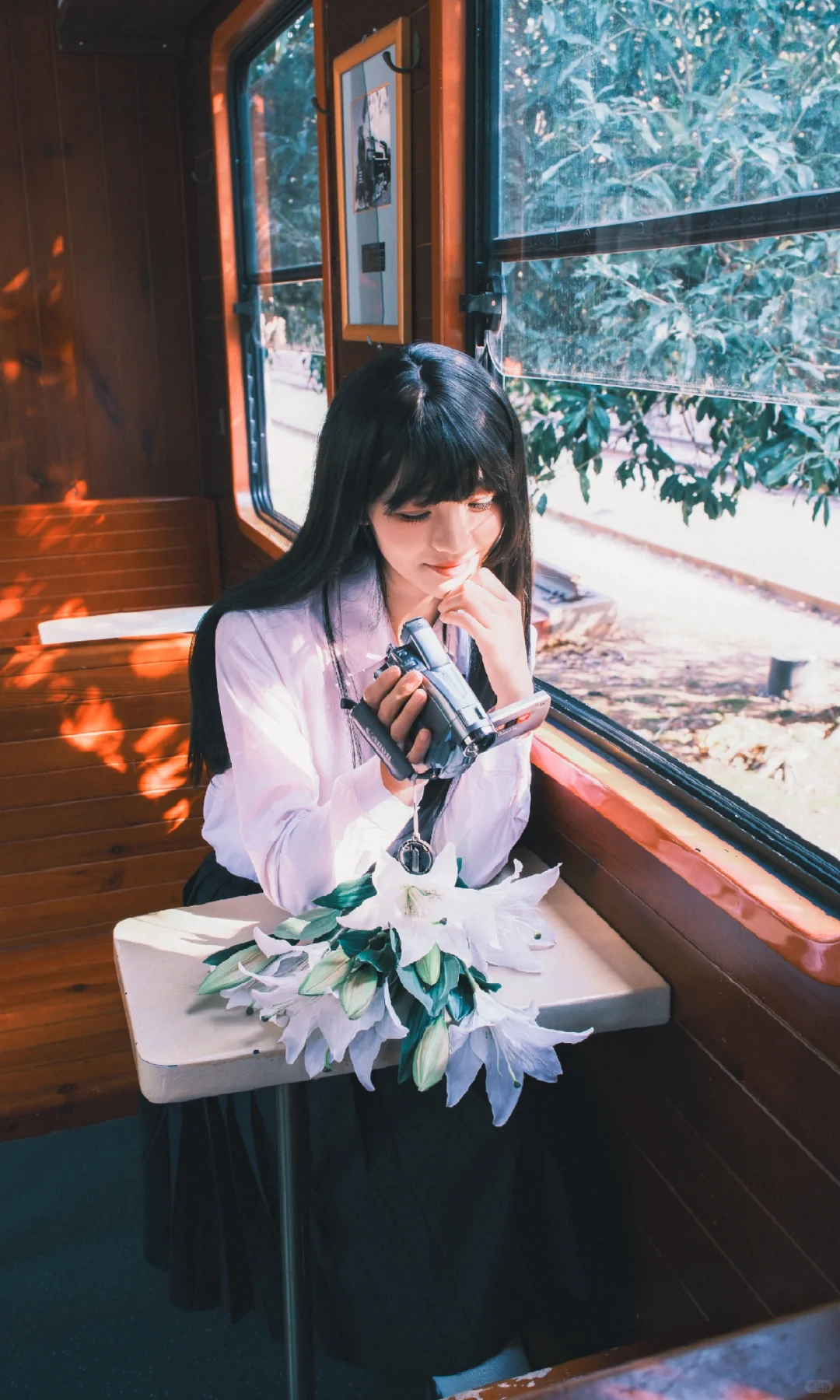 Fujifilm｜透过车窗的光，漫染少女的眼眸✨