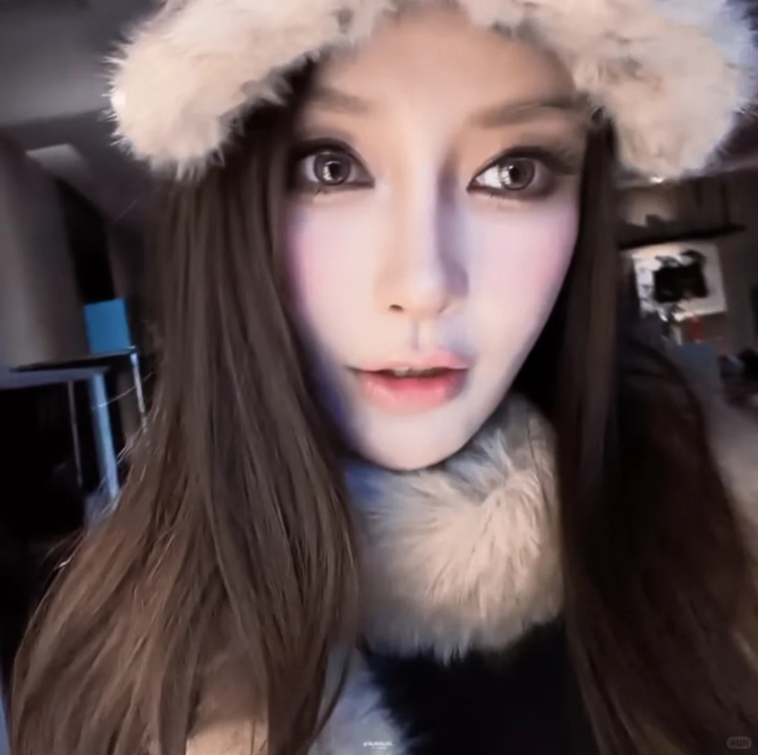 谁懂！20 + 女大学生被baby新造型美到发疯