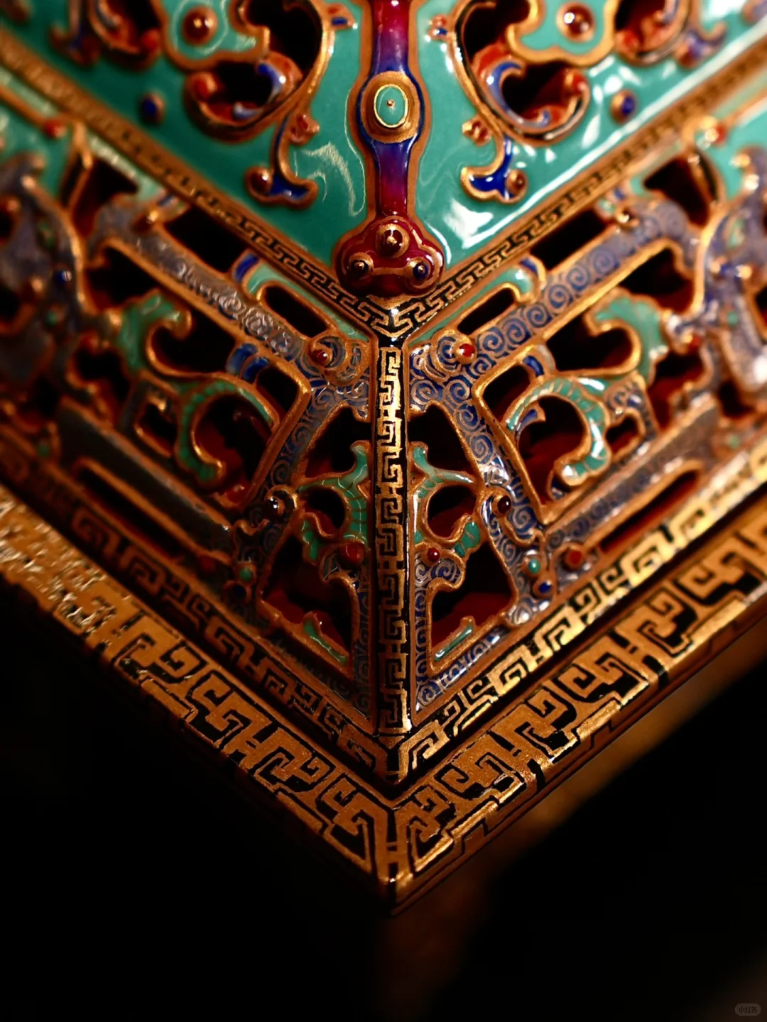 被故宫馆藏级的当代瓷器作品长什么样❓