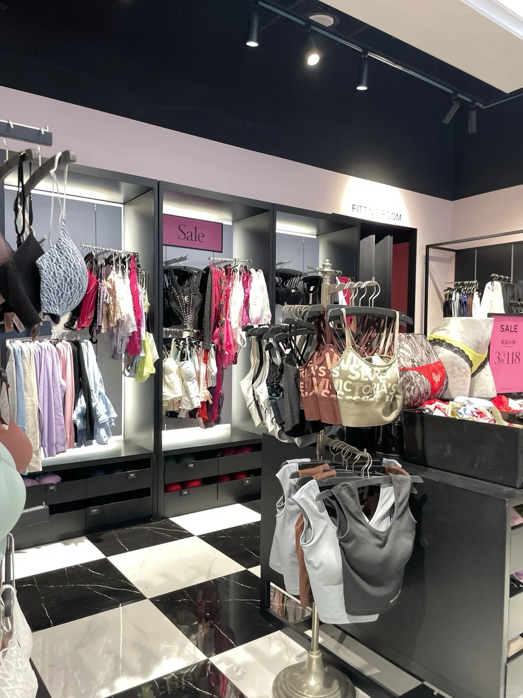 跨年去下沙奥莱，维秘内衣3折算下来