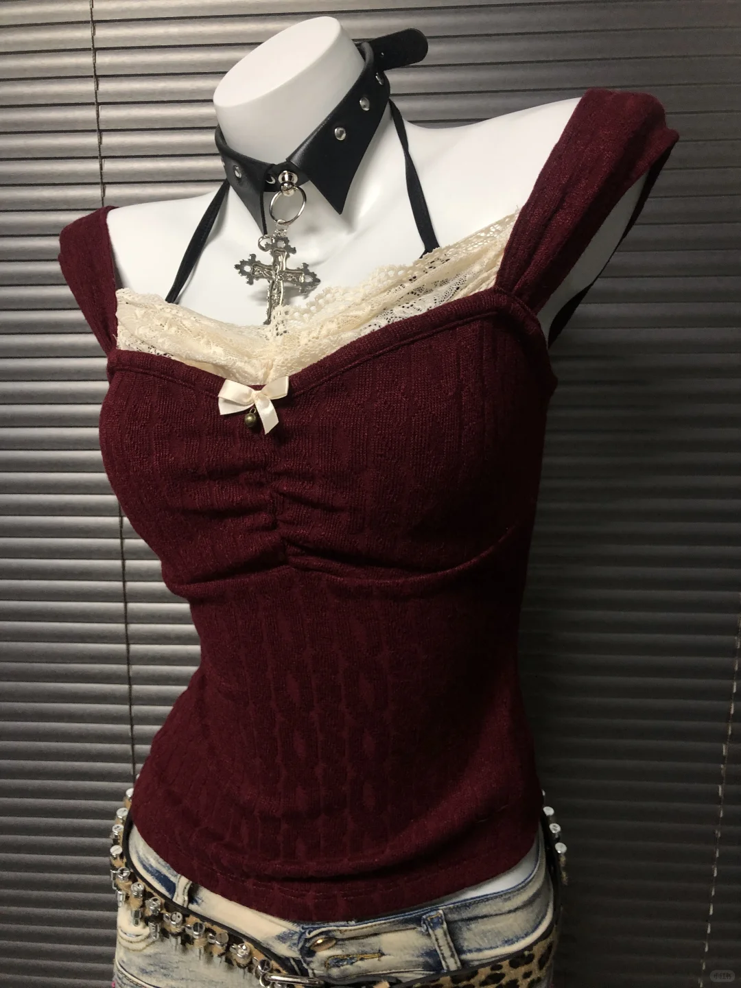 千禧辣妹y2k亚比穿搭📷酒红色蕾丝针织吊带