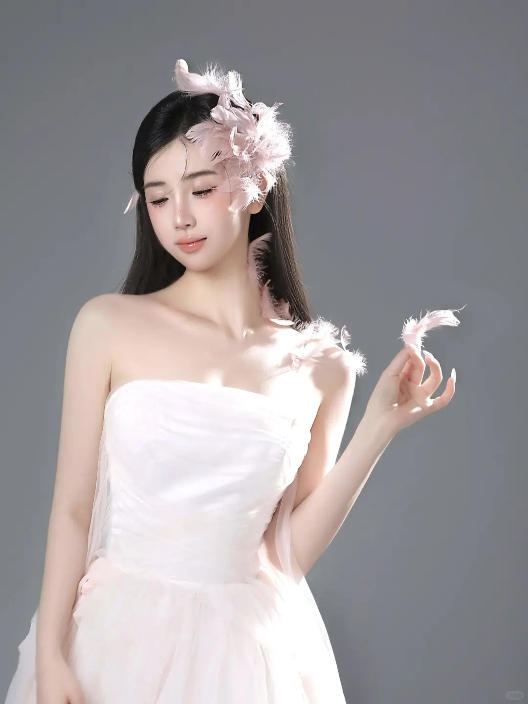 🦢☁️*ੈ♡⸝⸝🎀⋆ 纯欲羽毛写真