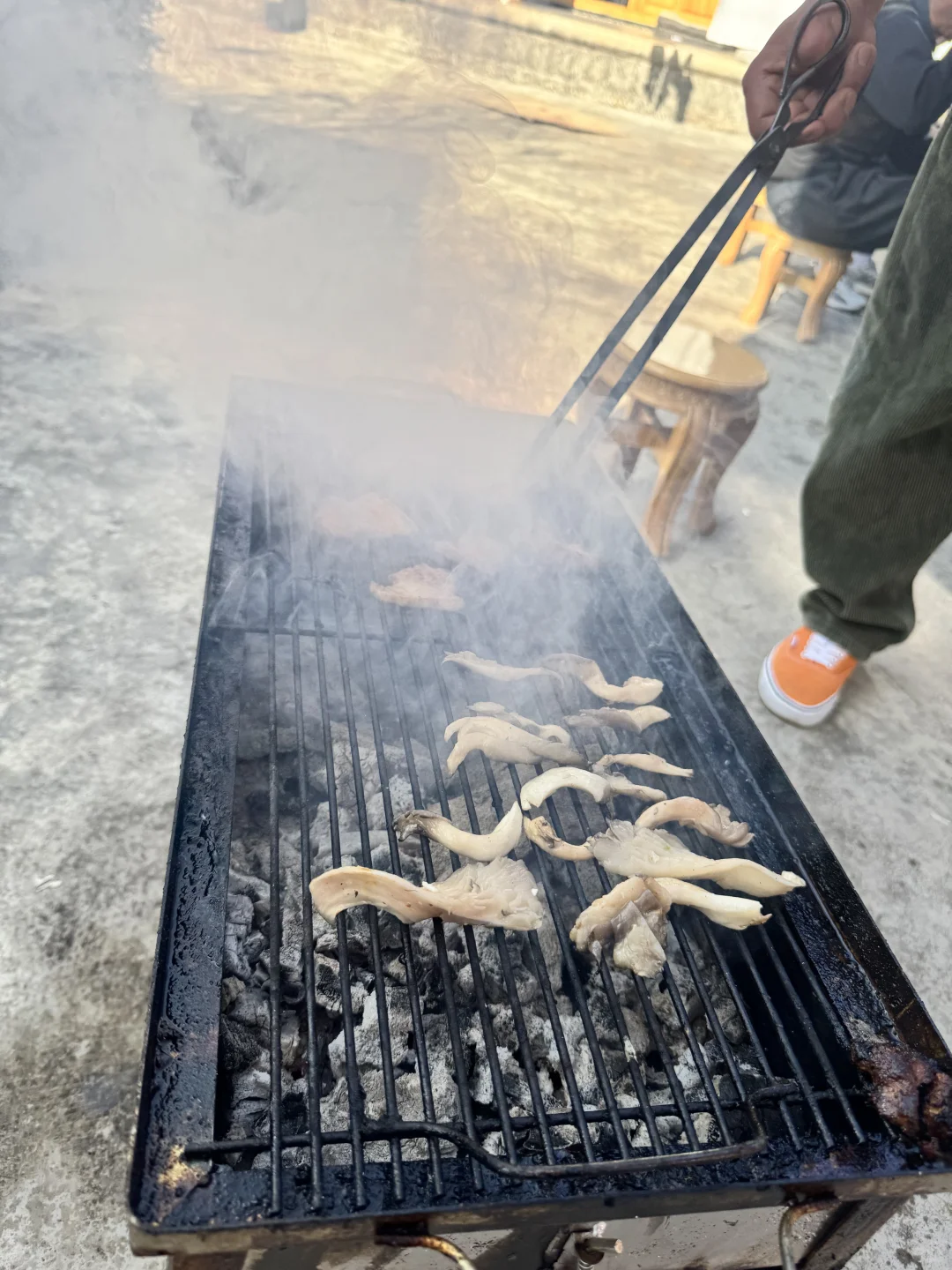 怒江的冬，从一口杀猪菜开始