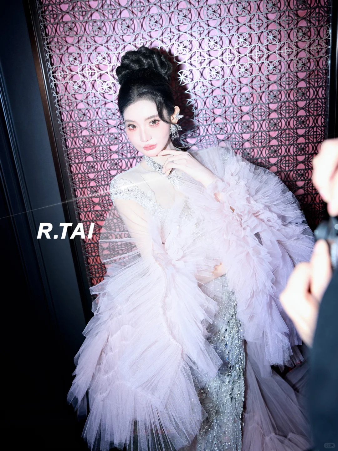 人间尤物、太美了老天爷！