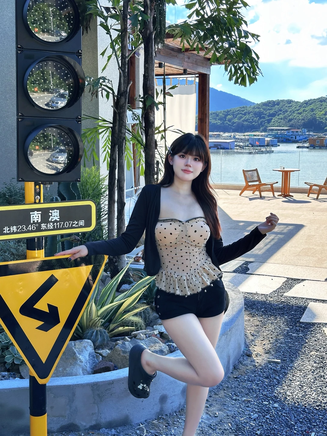 辣妹拍照姿势｜半身照这么拍原地出片又好学！