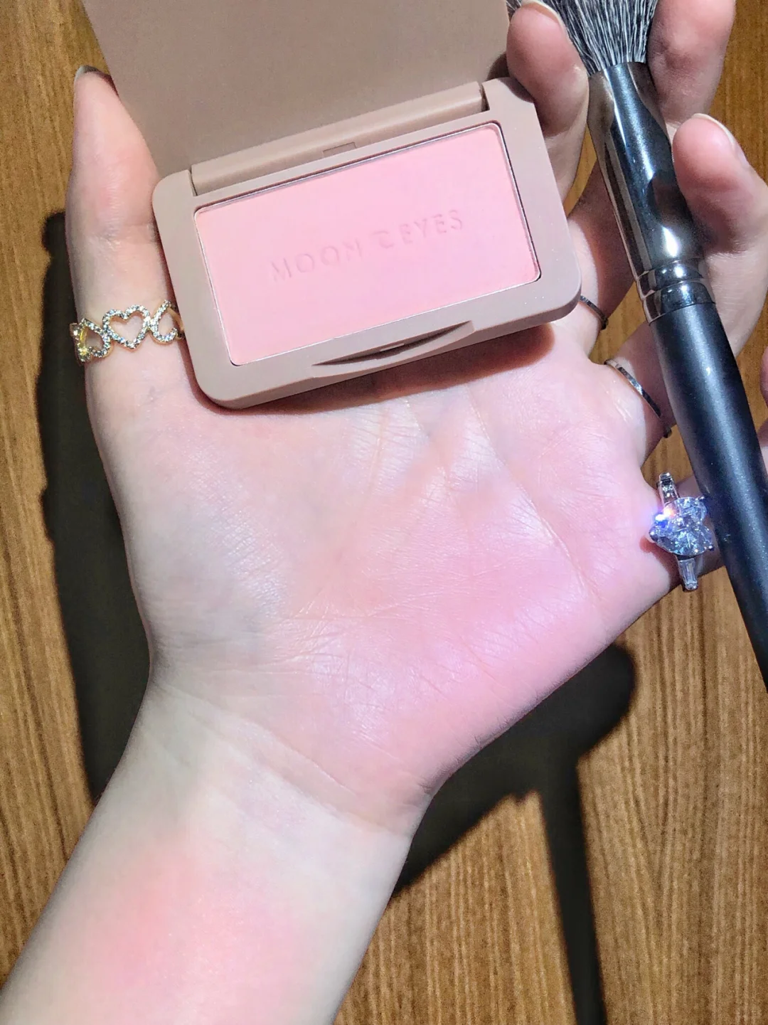 超还原！angelababy嫩模妆没这腮红我不画！