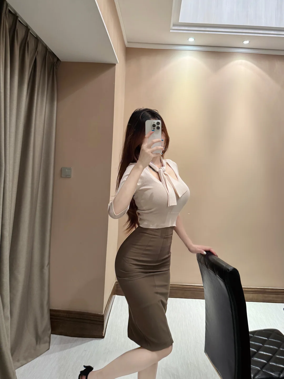 姐妹们！包臀裙YYDS！