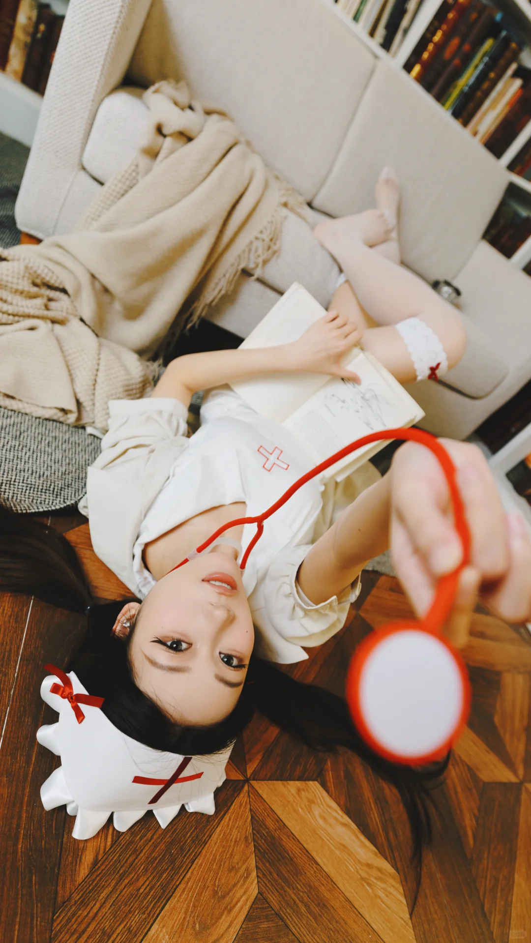 拒绝打卡照！凌嘉版搞怪小护士普通人如何拍？