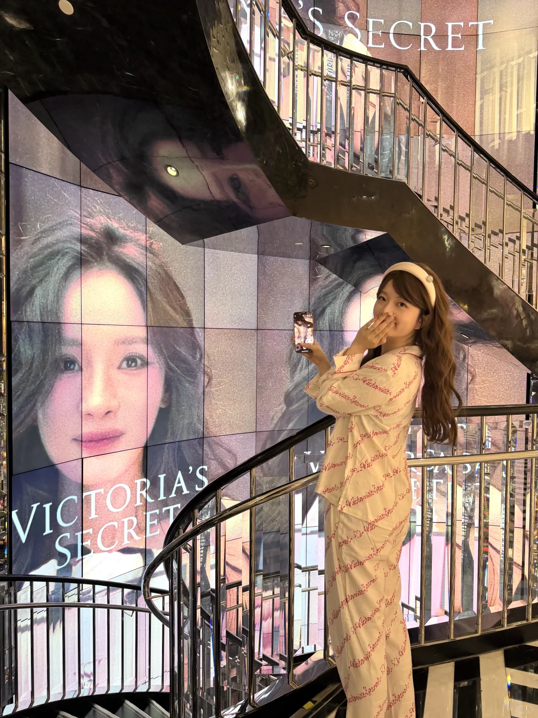 维密年终惊喜活动终于来了！！太好买了...