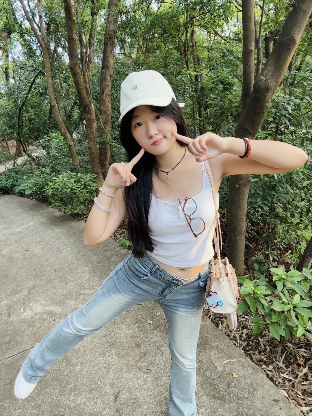 你眼睛会笑(◍•ᴗ•◍)