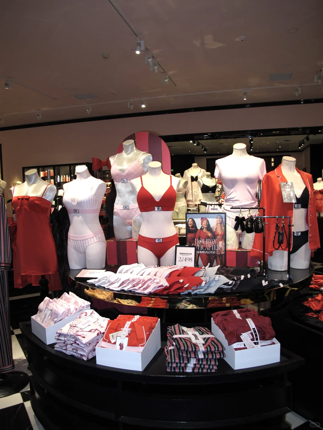 到了年末，不得不买的维密「惊喜12日」狂欢